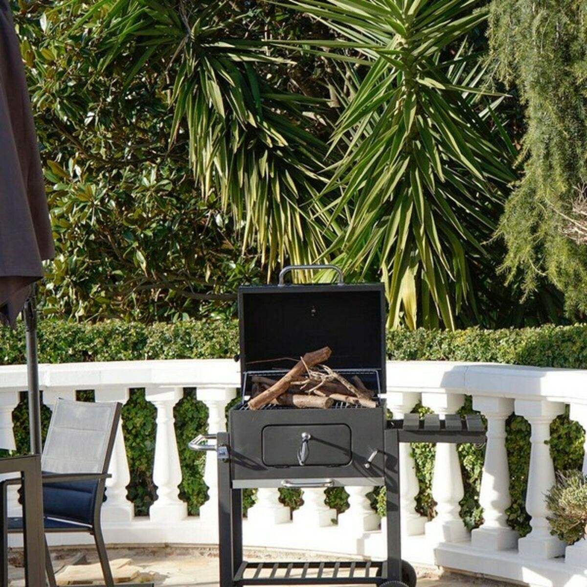 Barbecue à Charbon avec Couvercle et Roulettes DKD Home Decor Acier (140 x 60 x 108 cm)